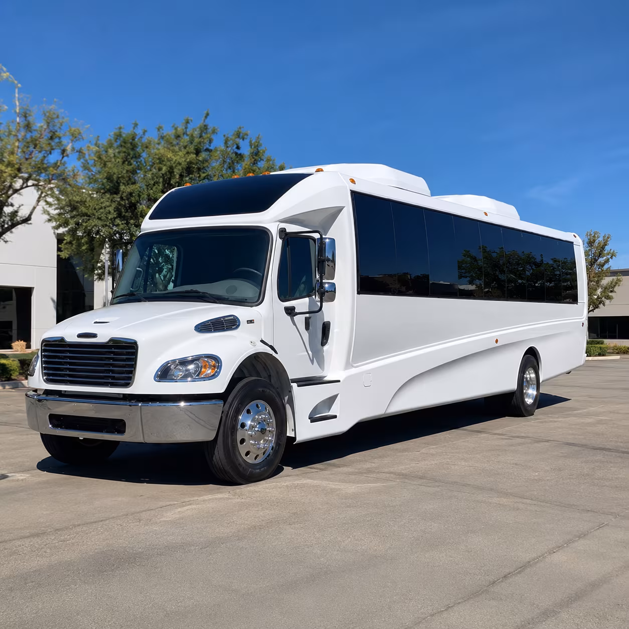 bakersfield 18 passenger minibus
