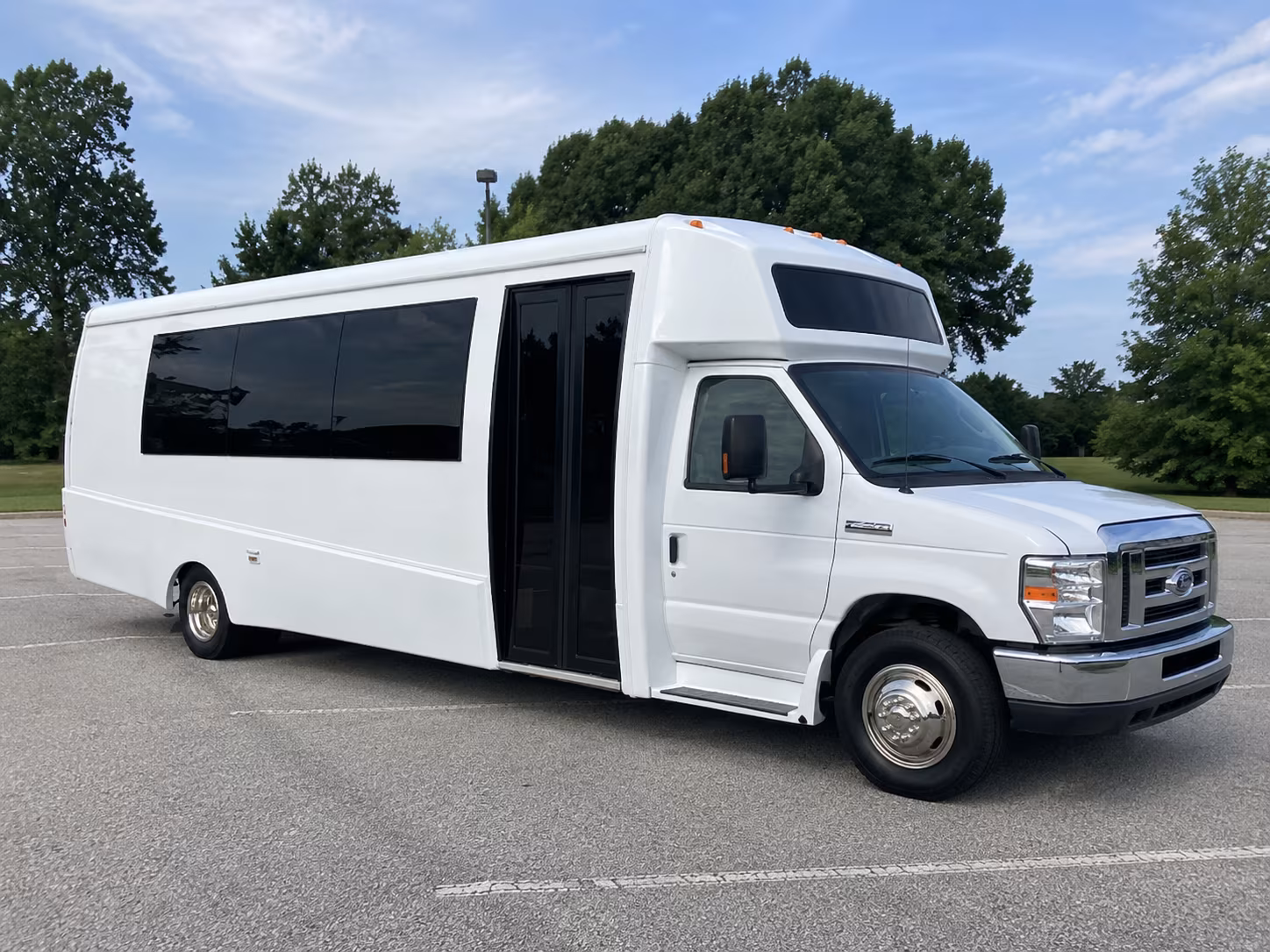 bakersfield 18 passenger party bus