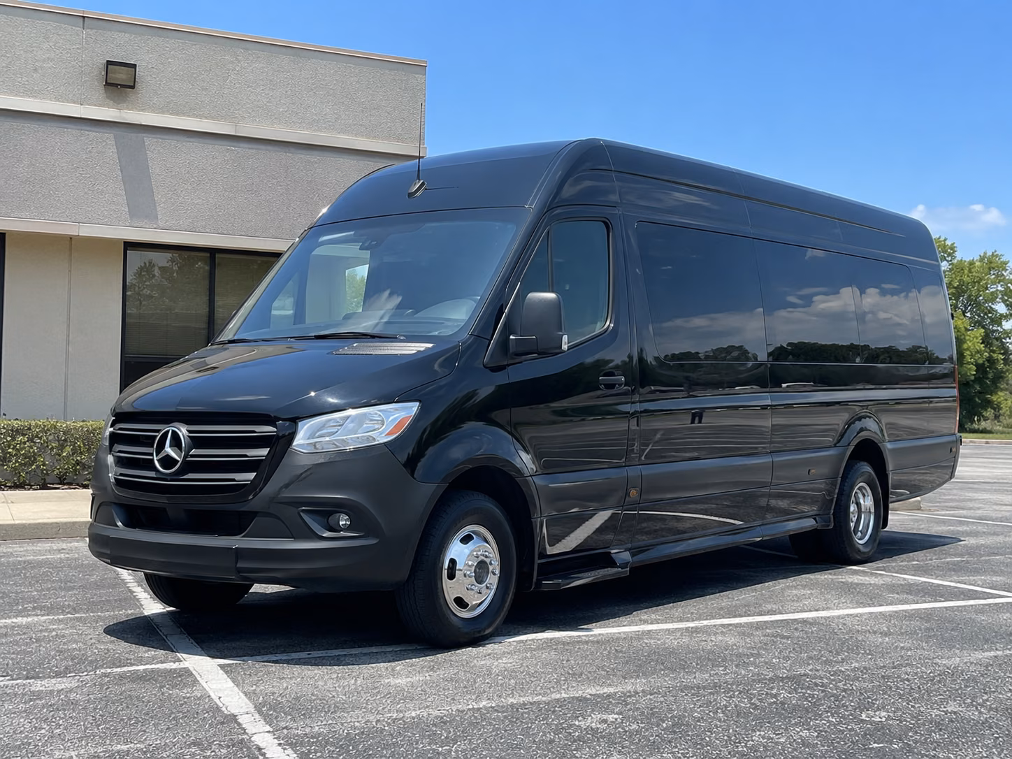 bakersfield sprinter limousine