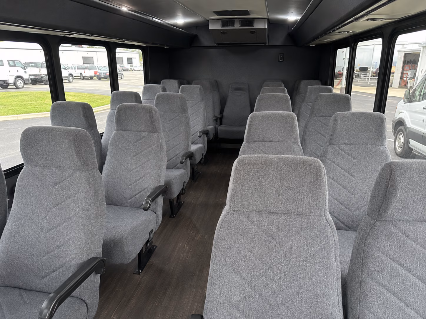 charter buses for large group wine tours in kern county