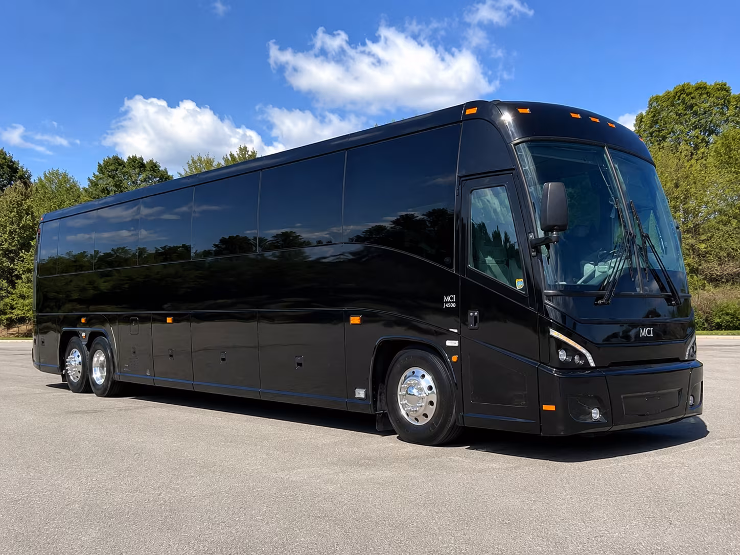 charter buses to mechanics bank arena shows in bakersfield