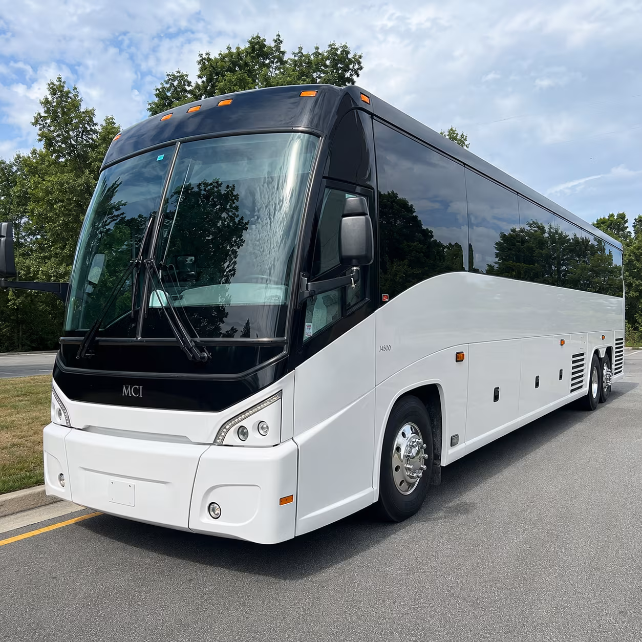 employee shuttle buses for bakersfield warehouse and distribution centers