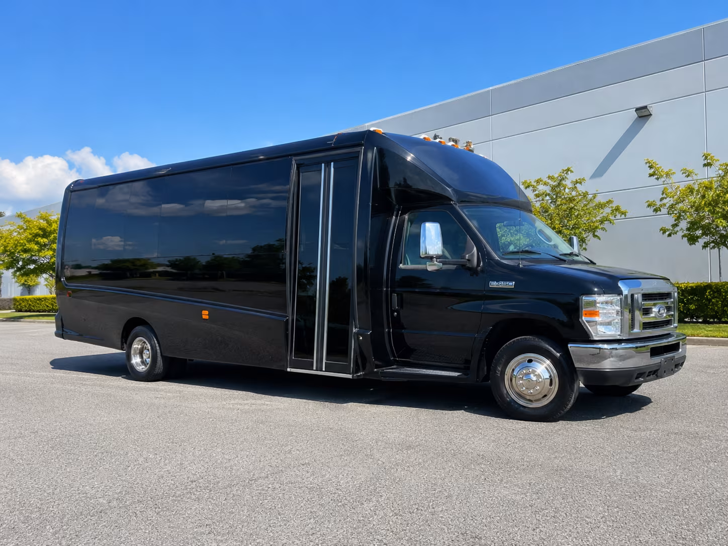 kern county wine country party bus rental